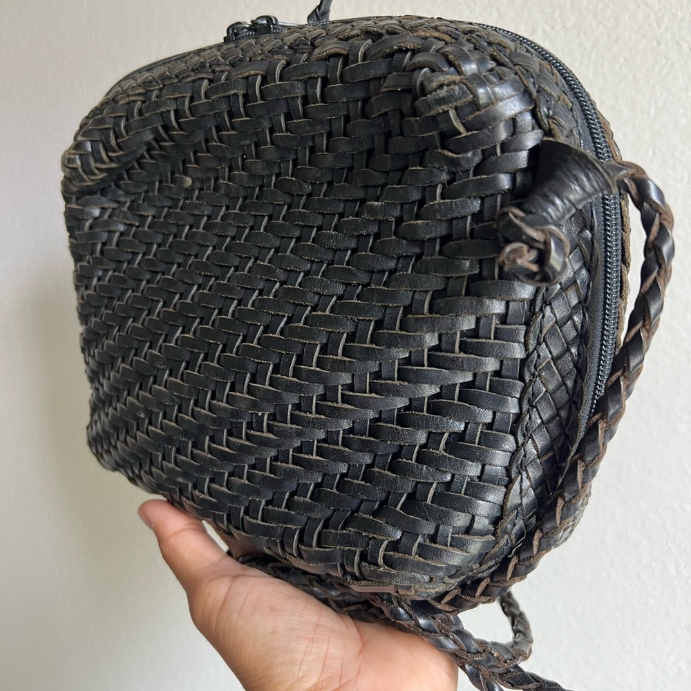 Vintage Woven Leather Crossbody Women's Bag LJS Collection - Picture 3 of 10